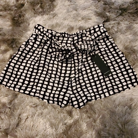 Forever 21 Pants - NWT FOREVER 21 Flare shorts